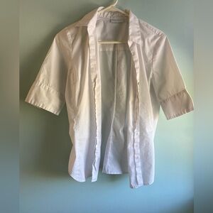 New York & Company stretch white short sleeved blouse. Size S.
